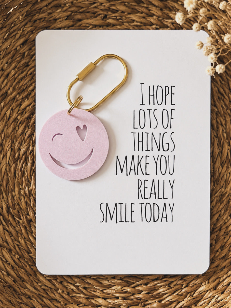 Happy Moments Schlüsselanhänger | Herz Smiley | Geschenk für Lieblingsmenschen | Schulkind | Einschulung | Bag